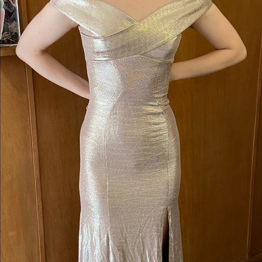 Satin dress with leg slit